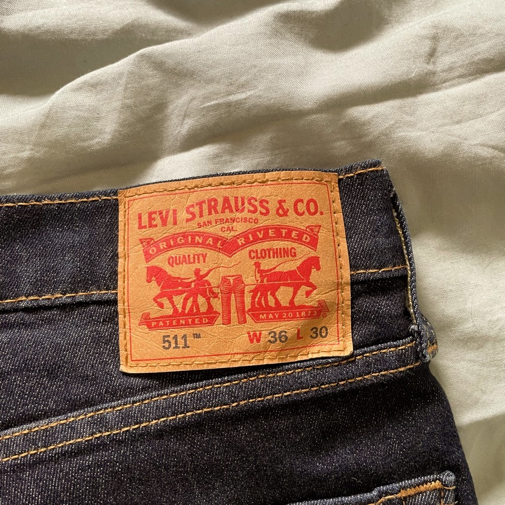 36x30 Levi’s dark blue jeans.